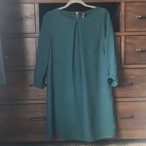 Forest Green Shift Dress 🌿